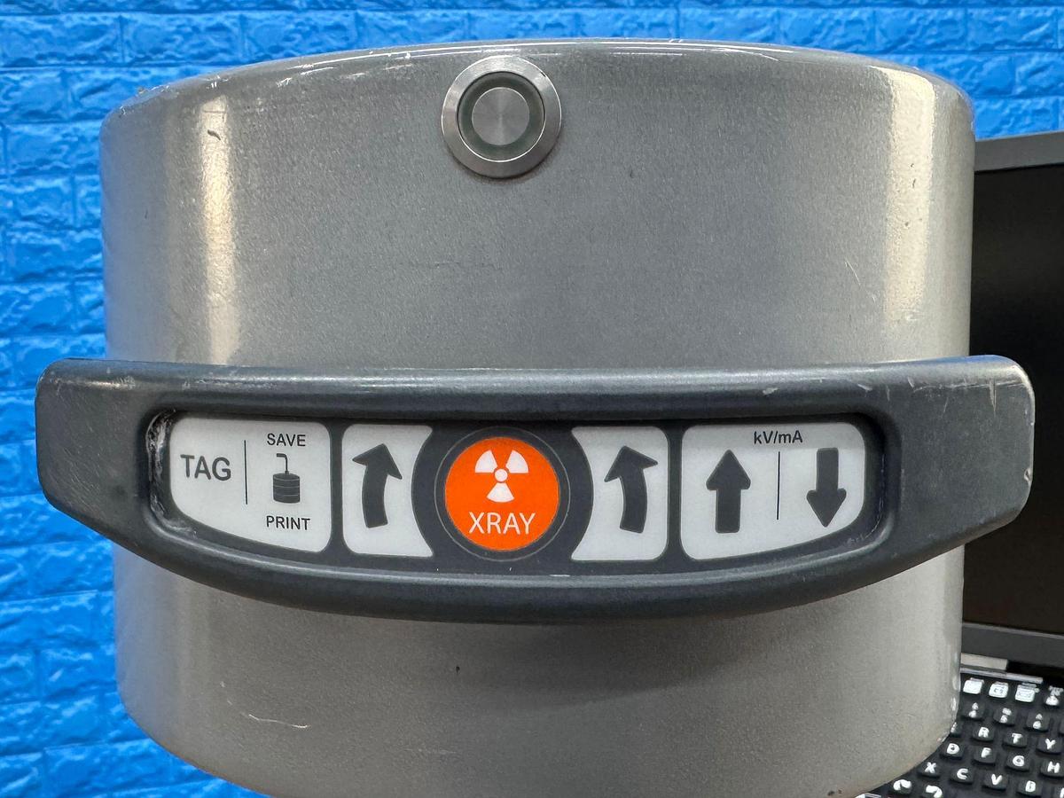 Used OrthoScan High Definition Mini C-Arm X-Ray Model: 1000-0004 YOM: 2011 SN: 5E1155