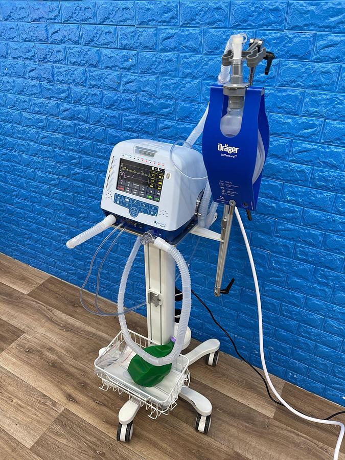 Used FLIGHT MEDICAL Flight 60 Ventilator