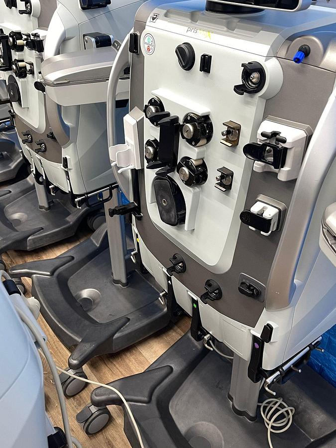 Used 9x Baxter PrismaX CRRT Dialysis Machines YOM: 2019