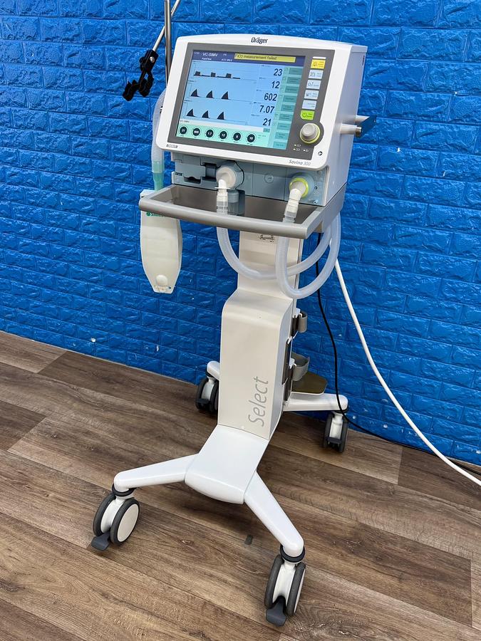 Used Dräger Savina 300 Ventilator YOM: 2020 Hours: 1547