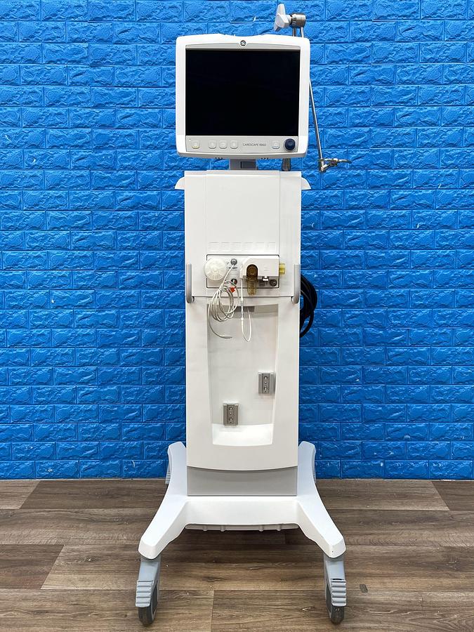 Used GE Carescape R-860 Ventilator YOM: 2020.