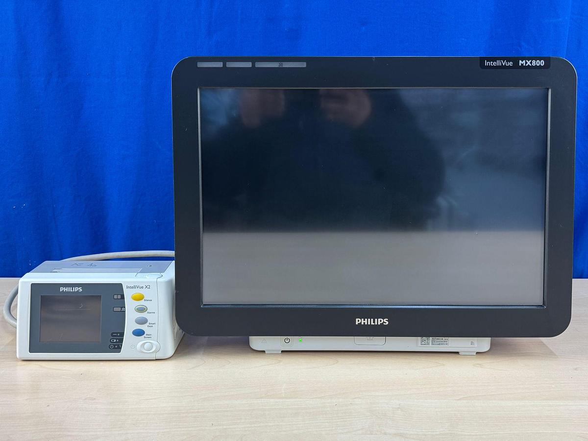 Used Philips IntelliVue MX800 Patient Monitor YOM: 2011  -2 Pieces  Without Leads  -4 Pieces  With Leads  Total = 6 Pieces