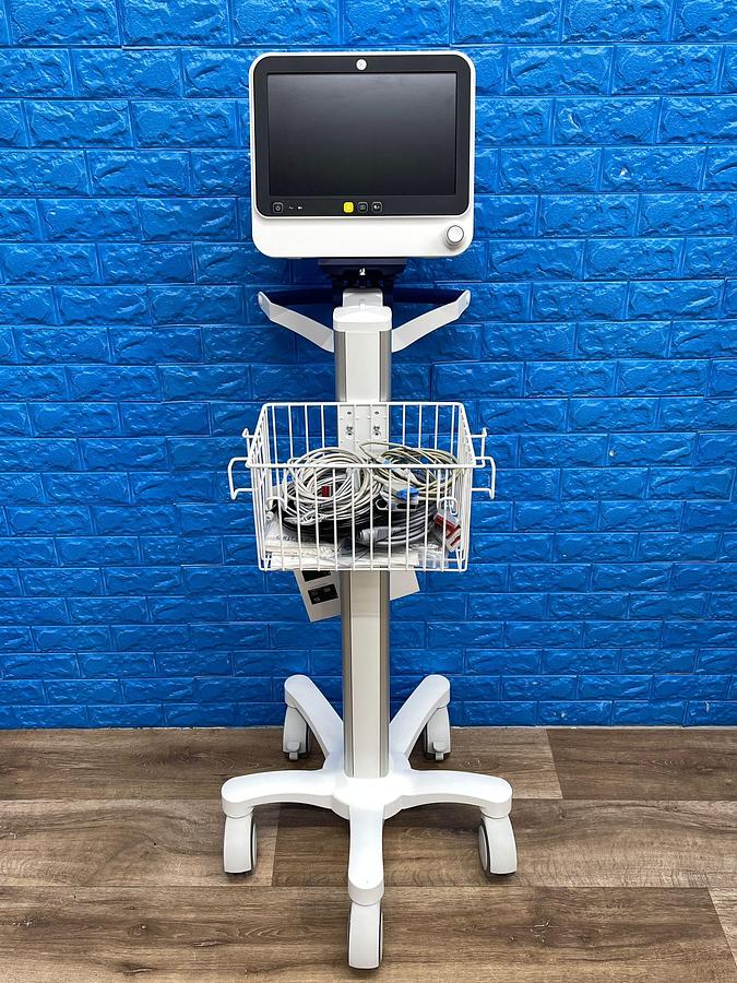 Used GE B125 Patients Monitor YOM: 2020 Include E-miniC Gass Module Without battery.