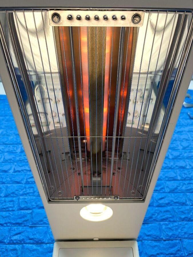 Used DRAEGER Dräger Resuscitaire YOM