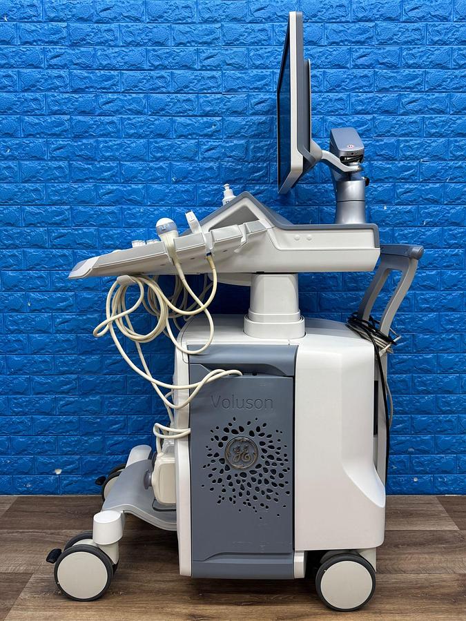 Used GE Voluson E8 Ultrasound YOM: 2020