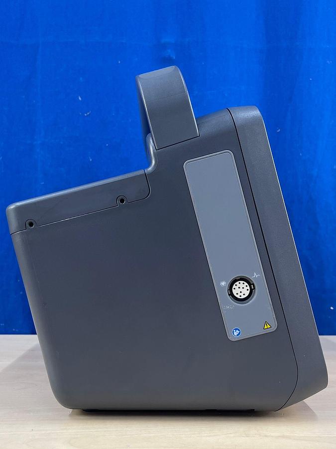 Used PHILIPS HeartStart Intrepid YOM: 2020