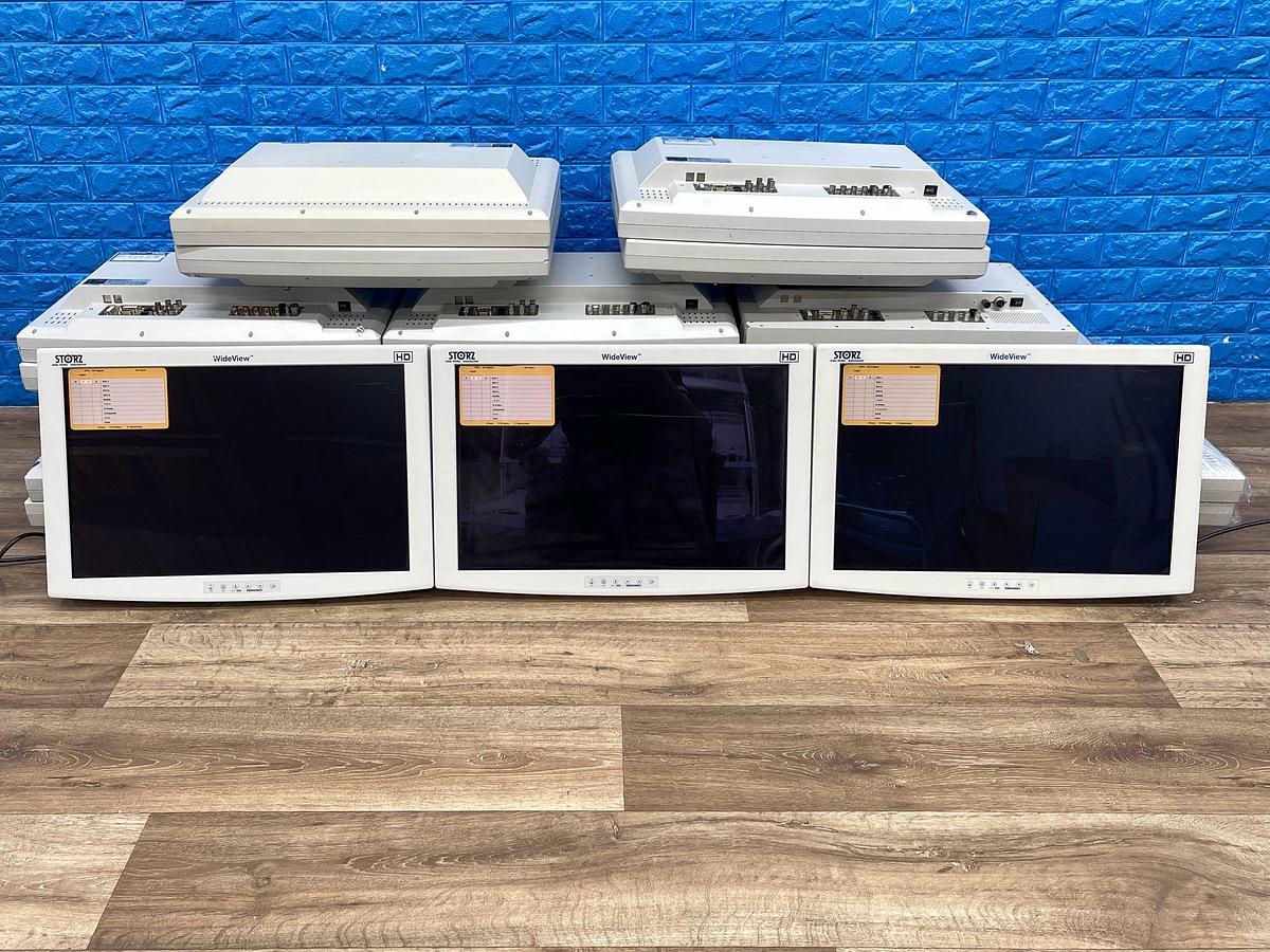 Used Karl Storz 24 Inch LCD Monitor -23 pieces With supply