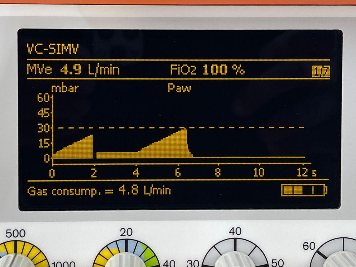 Used Dräger Oxylog 3000 Plus YOM: 2019 Brand New Battery