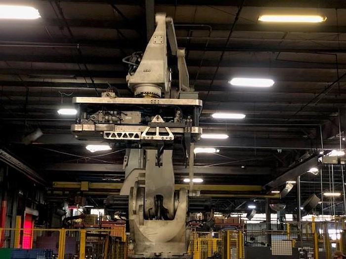Used 2015 YASKAWA MOTOMAN MPL300 ROBOT