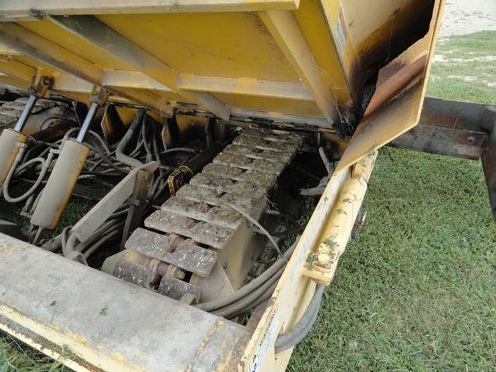 Used GEHL 1694 Paver