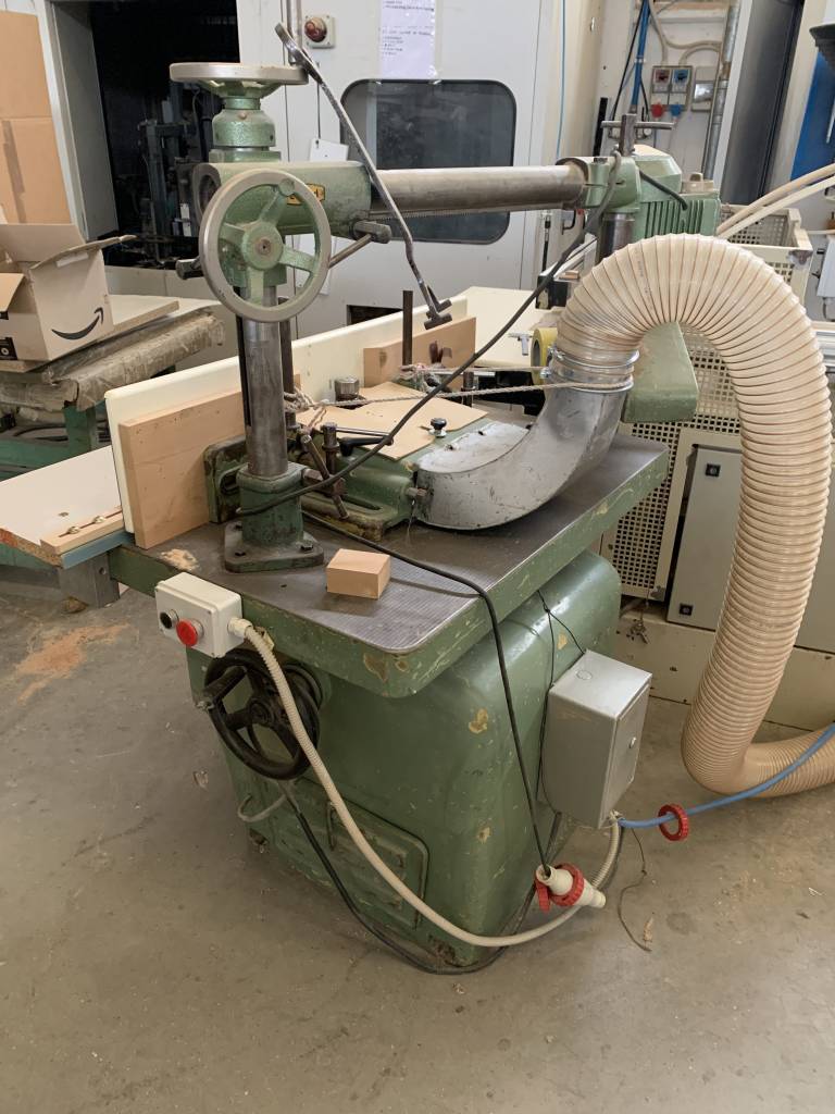 Used Toupie con avanzamento