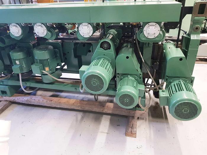 Used WEINIG planer / Moulder machine UNIMAT U22 N 6 spindles