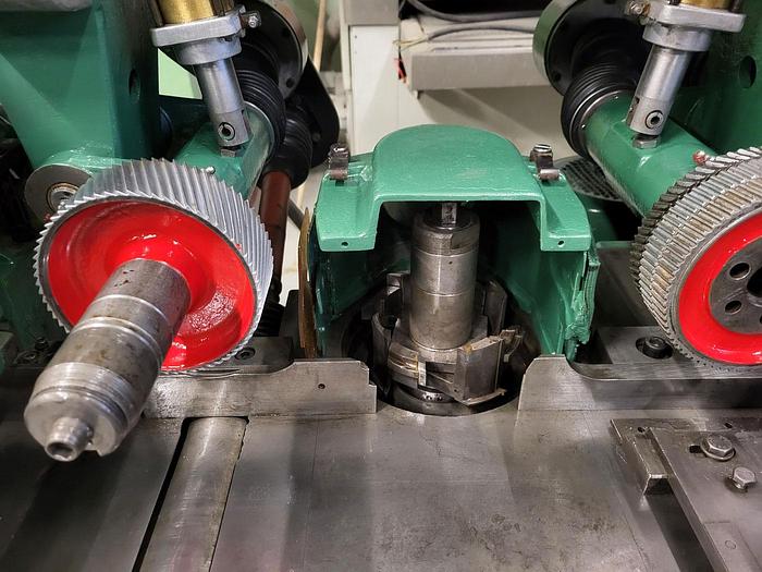 Used 1984 Weinig Germany Four side planer / moulder Unimat 22N, 7 spindles