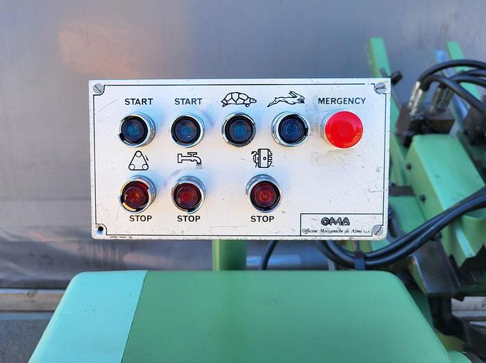 Used OMA 90 /A Automatic woodturning machine