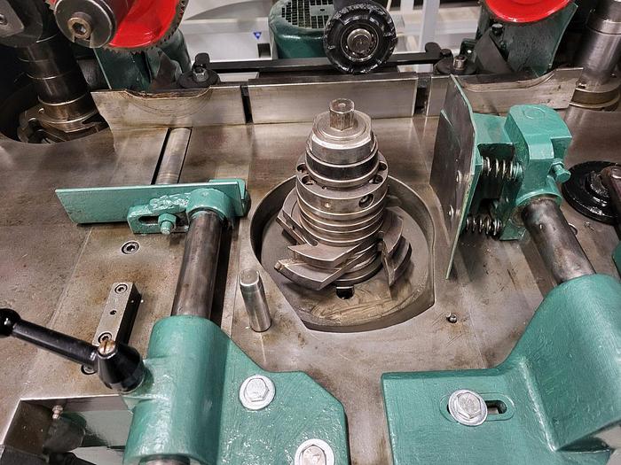 Used WEINIG Unimat 22N, 7 spindles