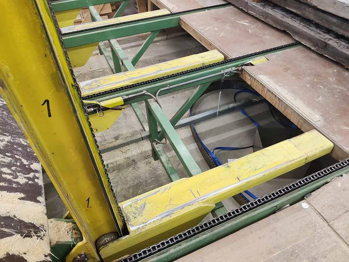 Used Complete Stacking and destacking for a saw and planer line