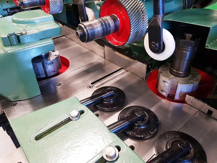Used WEINIG planer / Moulder machine UNIMAT U22 N 6 spindles
