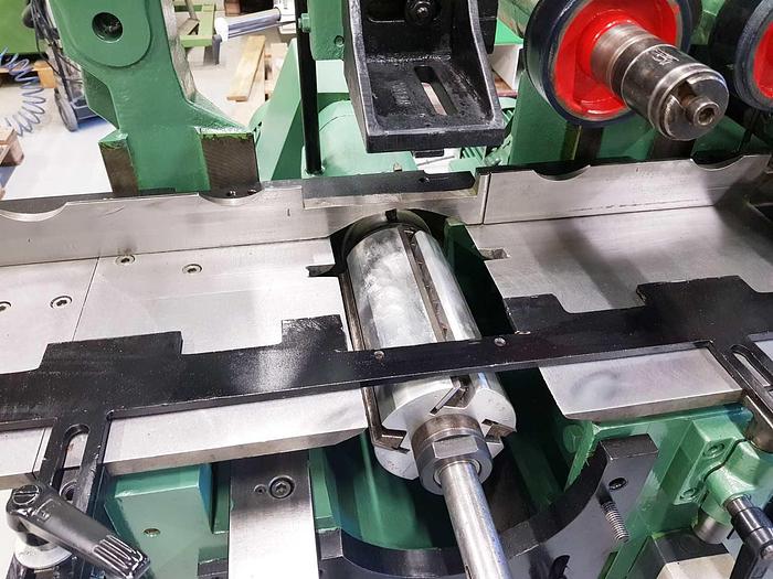 Used WEINIG planer / Moulder machine UNIMAT U22 N 6 spindles