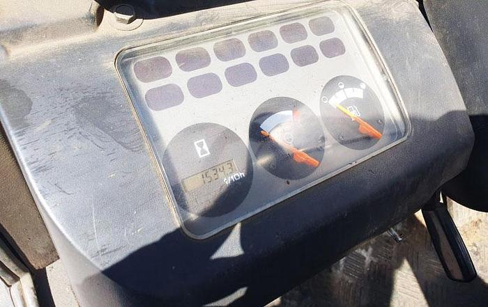 Used NISSAN FD02A250 diesel forklift truck