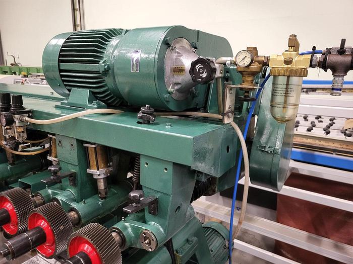Used WEINIG Unimat 22N, 7 spindles