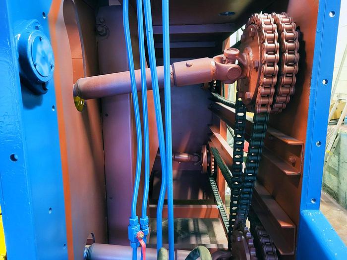 Refurbished Valonkone Debarking machine Valonkone VK26T-2 rotors with in and out feeding conveyor