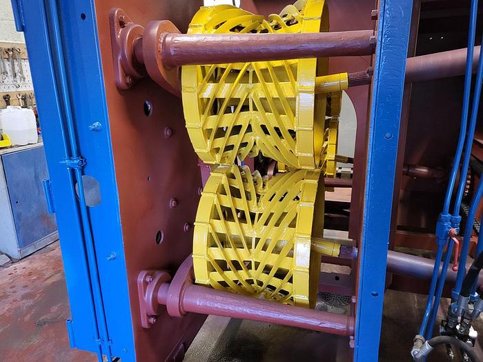 Refurbished Valonkone Debarking machine Valonkone VK26T-2 rotors with in and out feeding conveyor
