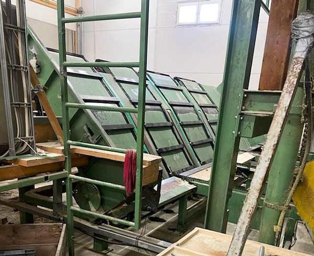 Used Complete Stacking and destacking for a saw and planer line