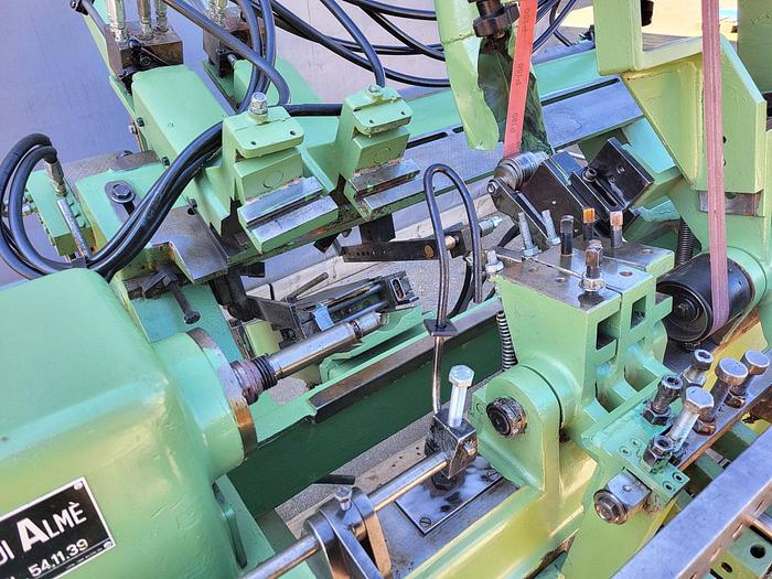 Used OMA 90 /A Automatic woodturning machine