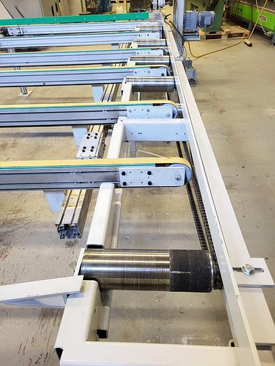 Used PINOMATIC Feeder with full mechanization for planing line.