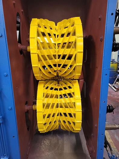 Refurbished Valonkone Debarking machine Valonkone VK26T-2 rotors with in and out feeding conveyor