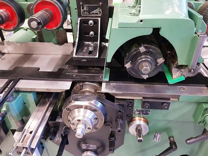 Used WEINIG planer / Moulder machine UNIMAT U22 N 6 spindles
