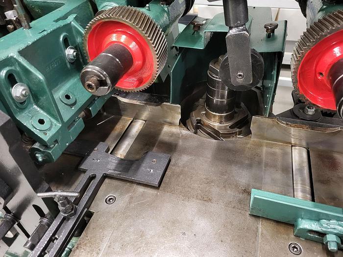 Used WEINIG Unimat 22N, 7 spindles