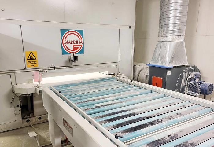 Used GIARDINA CNC-controlled automatic sprayer, DUALTECH 401-S-DRY