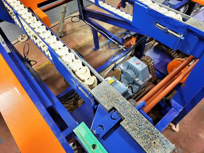 Used Kujakon SSHK-5 stacking line for sawn timber 6m