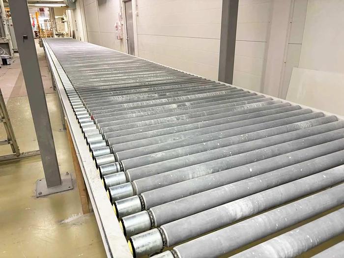 Used Motorised roller table 19.3000mm