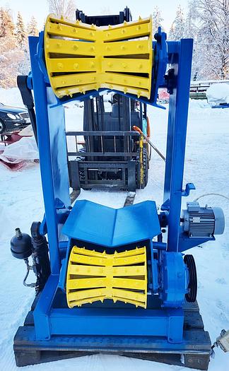 Refurbished Valonkone Debarking machine Valonkone VK26T-2 rotors with in and out feeding conveyor