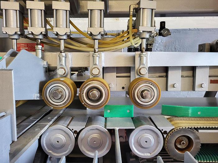 Used PAUL MKL11 CNC full optimisation cross-cut saw line