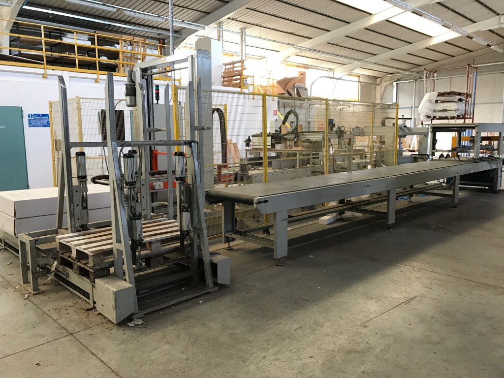 Usato 2002 Linea di imballaggio per lettini o prodotti similari