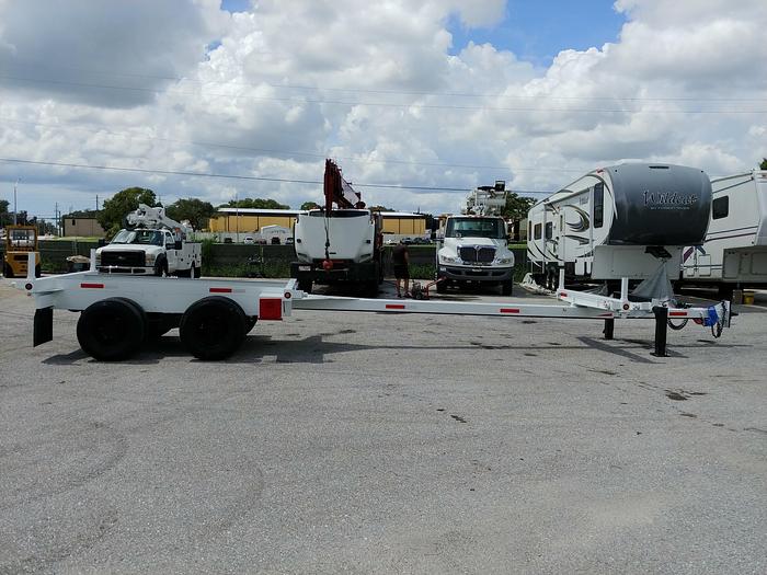 Used Lindsay TA Extendable 47' Pole Trailer - 59001