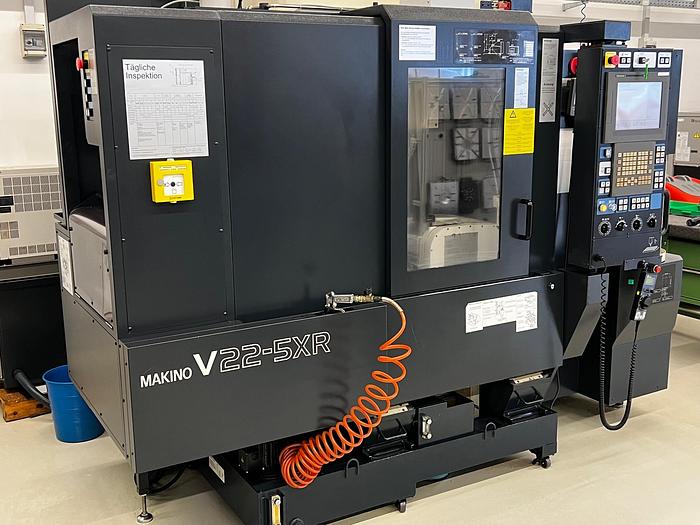 Gebraucht 5 Achsen - High Speed Präzisionsbearbeitungszentrum  MAKINO V22-5XR