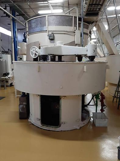 Used Vonroll chocolate conche