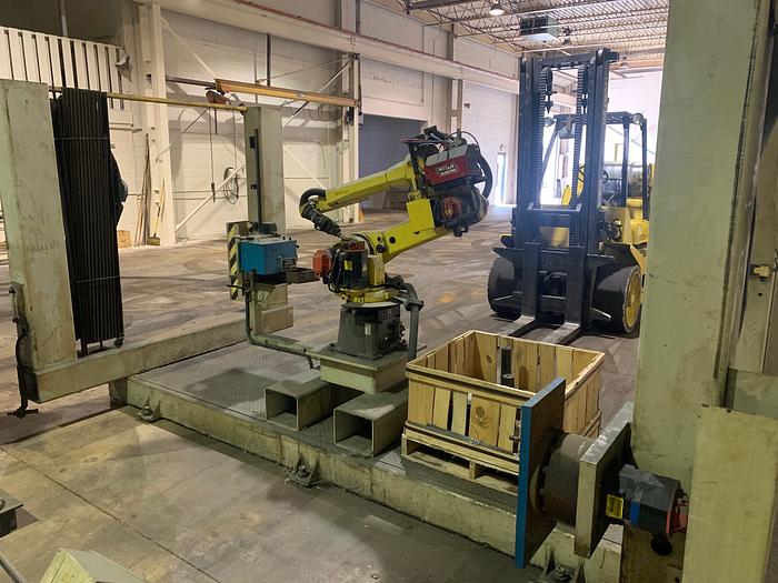 Used GENESIS VERSA 2G DUAL TRUNNION MIG WELDING CELL YR.1998 W/FANUC ARCMATE 120IC/10L ROBOT YR. 2008