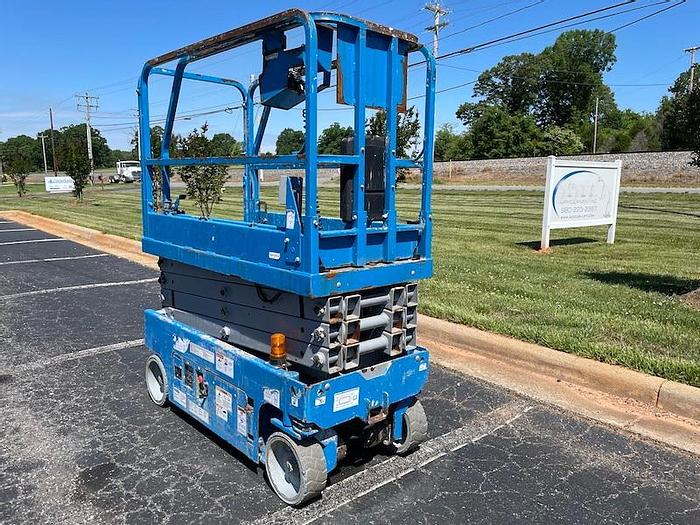 Used 2016 GENIE GS-1930 2WD DC Scissor Lift ( Pending )