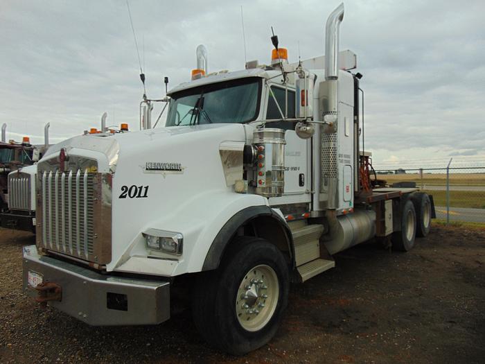 Used 2007 KENWORTH T803SS 6X4 WINCH TRACTOR