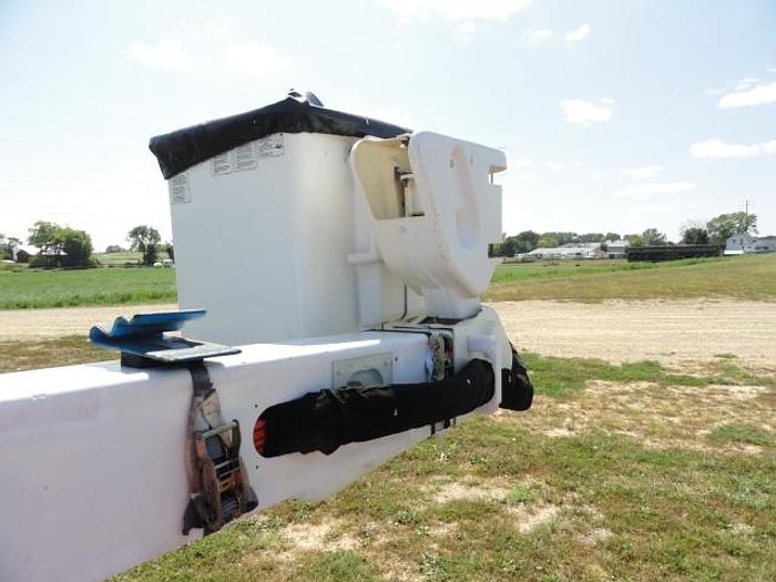 Used 2013 skylift/ versalift SUPER ARBORIST 53/VST521