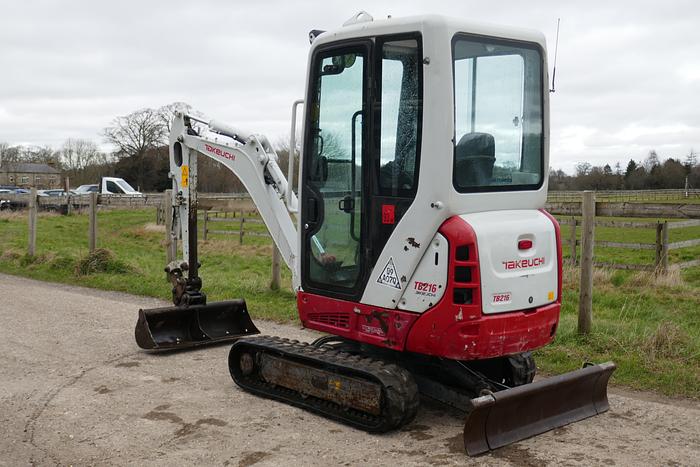 Used 2016 TAKEUCHI TB216