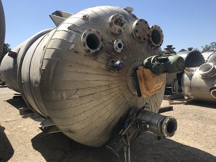 Used Used Plant Maintenance Service Corp Tank approximately 3,000 gallon 316L stainless steel vertical mix tank