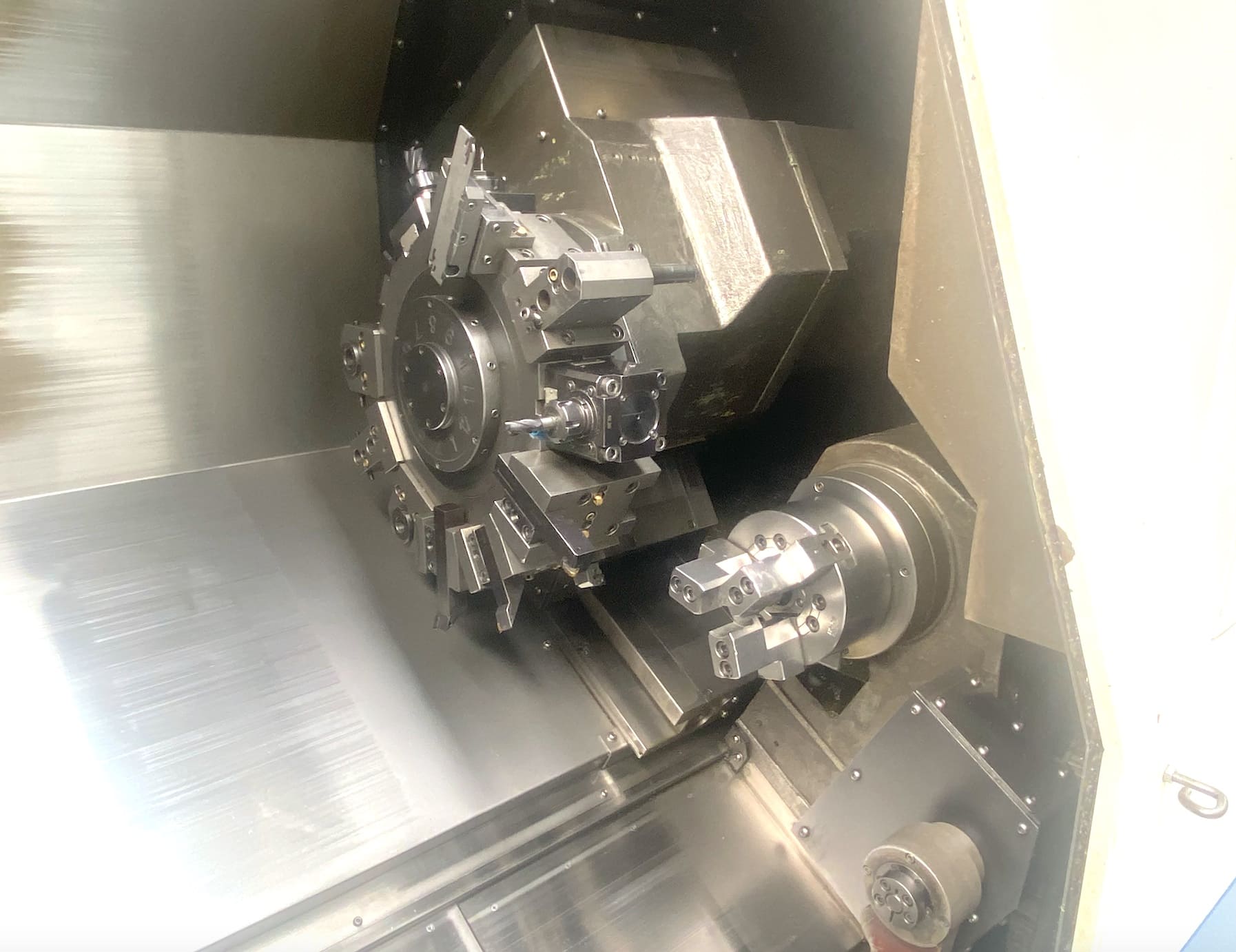 Used Daewoo Puma 2500 LSY - CNC Lathe - 2002