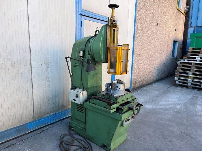 Usato STOZZATRICE BACRI 200