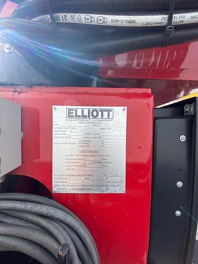 Used Elliott M43R Sign Crane on 2021 Ford F550 4x2 Reg Cab Flatbed Truck - M12904
